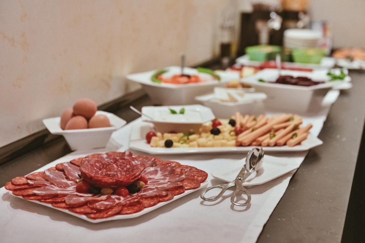 Garni Hotel Barut Šabac Екстериор снимка